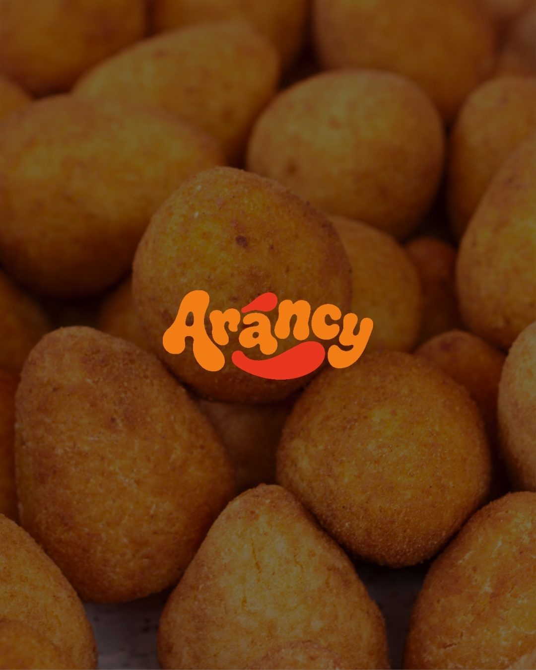 Marchio Arancy applicato su un vassoio di arancini